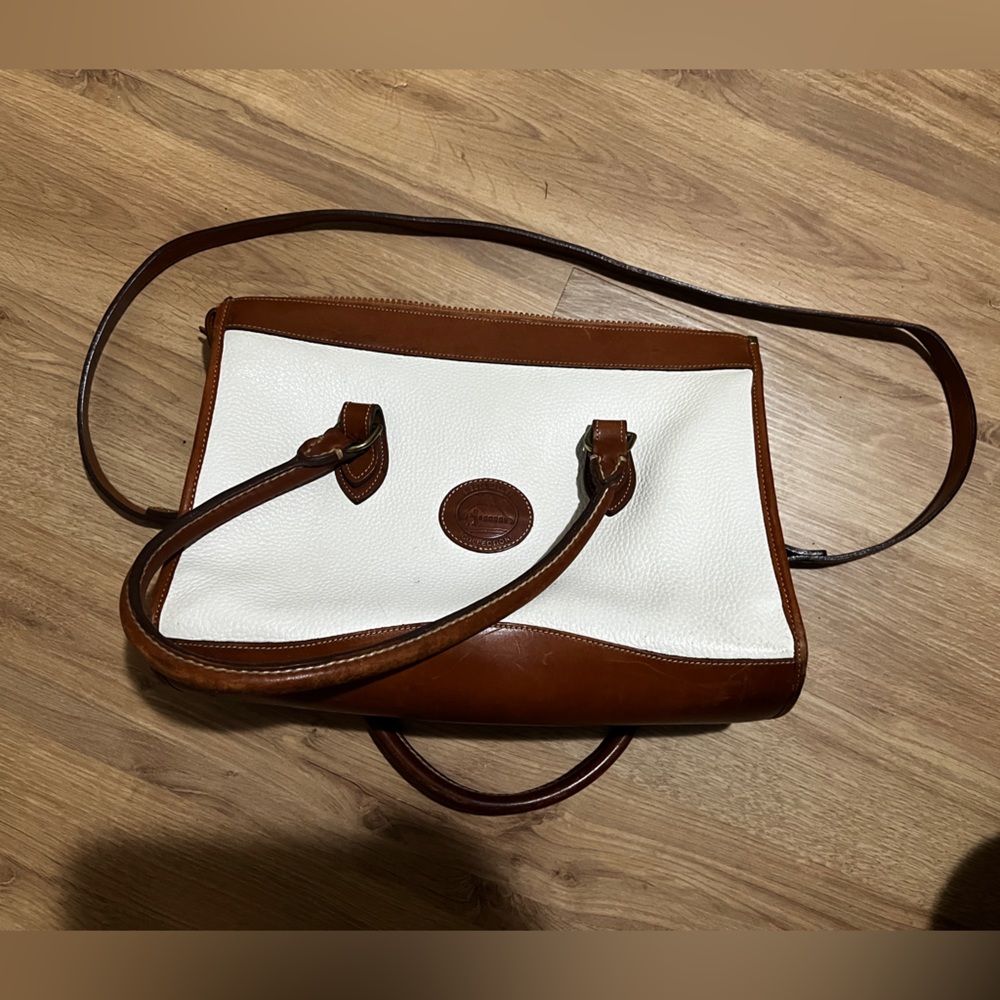 Siesta Valley Collection Crossbody Purse